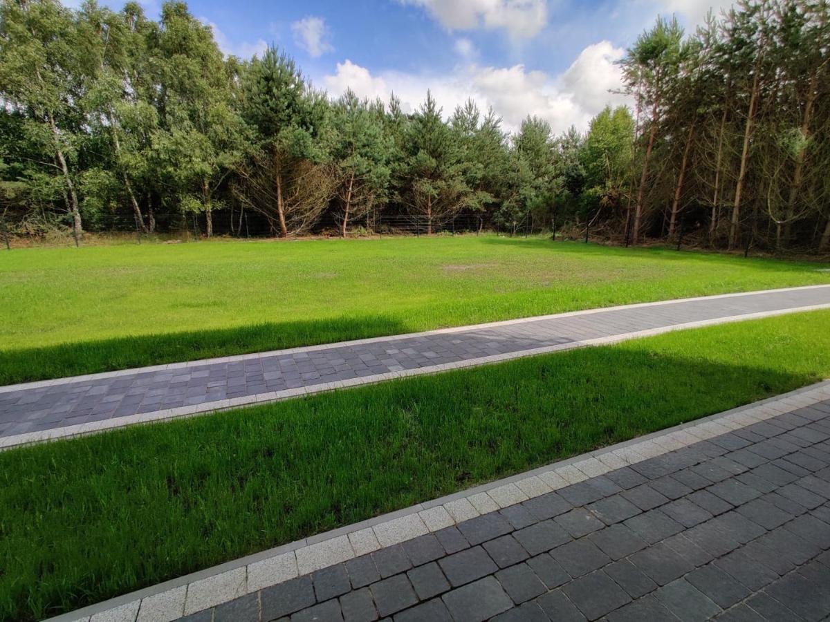 Готель Ostrowo Plaza Екстер'єр фото
